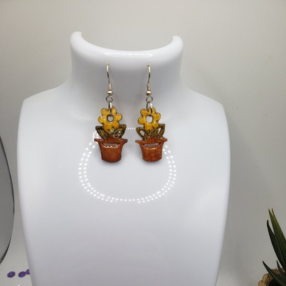 Hand Made Earrings Pot With Flower
